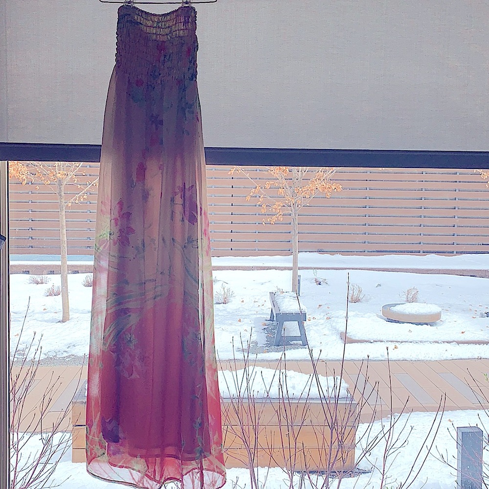 👗 Tropical Maxi Dress